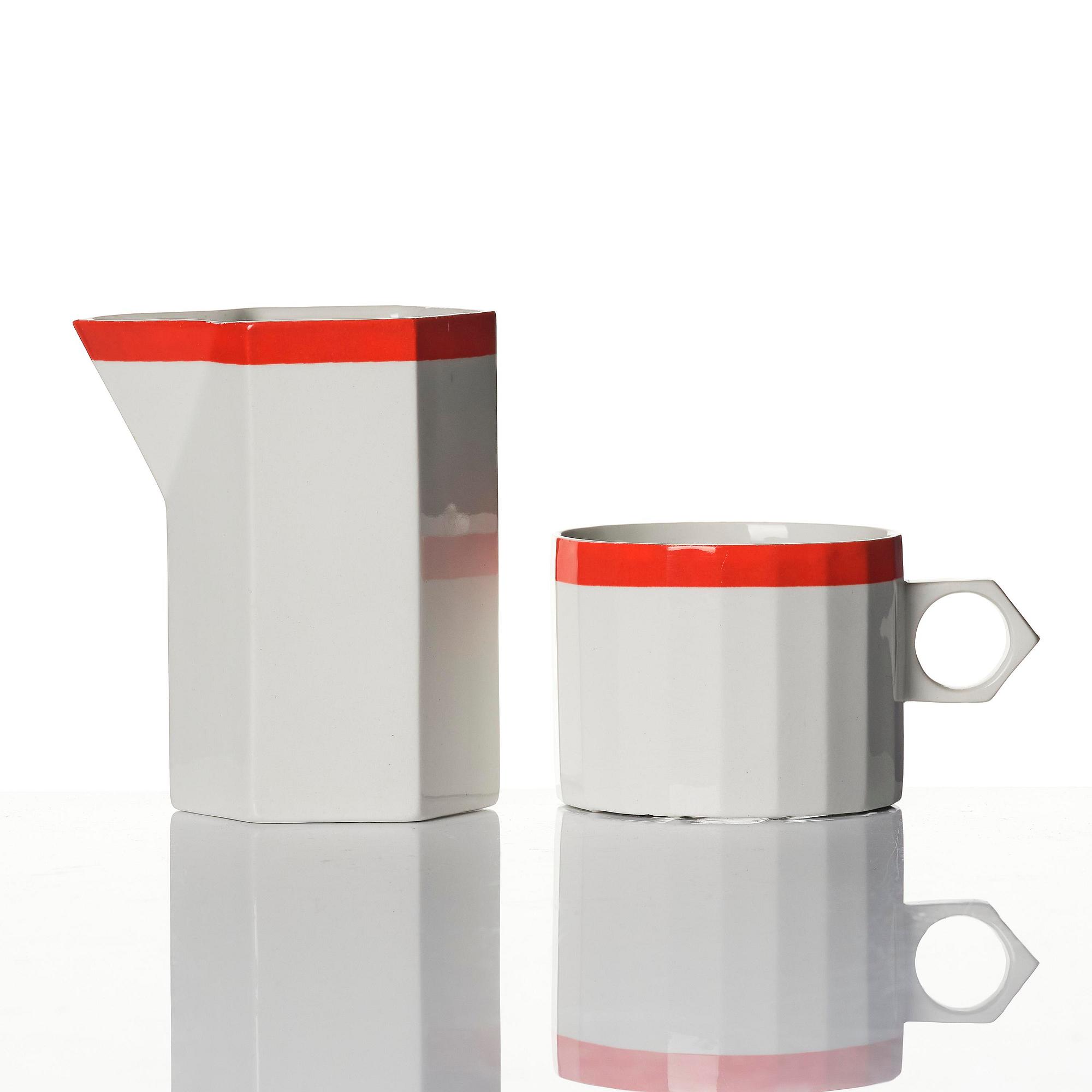 Karin Björquist, a 76-piece “Röd kant” bone china dinner service, Gustavsberg, post 1968.