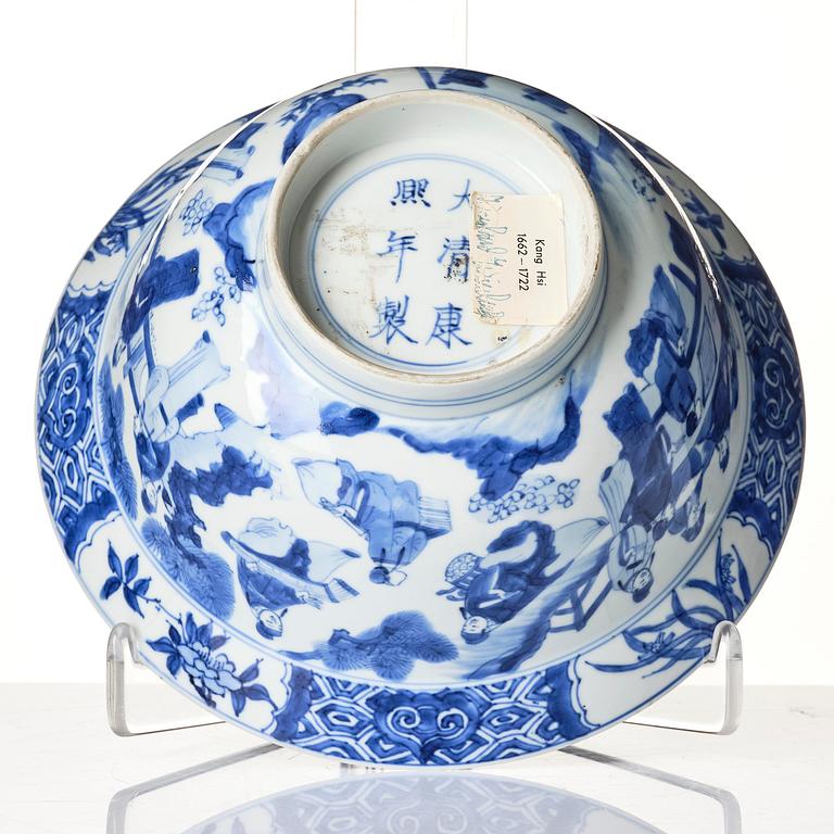 A blue and white bowl with scholars, Qing dynasty, mark and period of Kangxi (1662-1722).