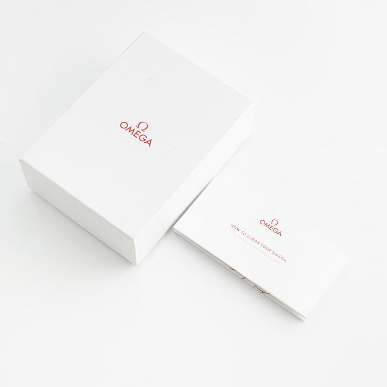 Omega, cleaning kit.