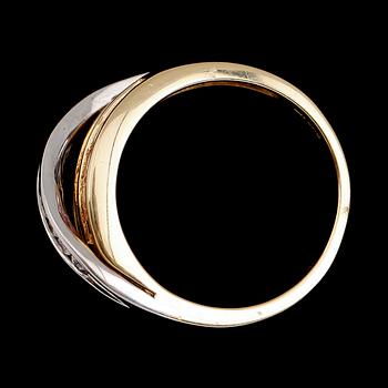 RING, 14 k guld, rosa, blå, vita safirer, briljantslipade diamanter tot ca 0.18 ct.