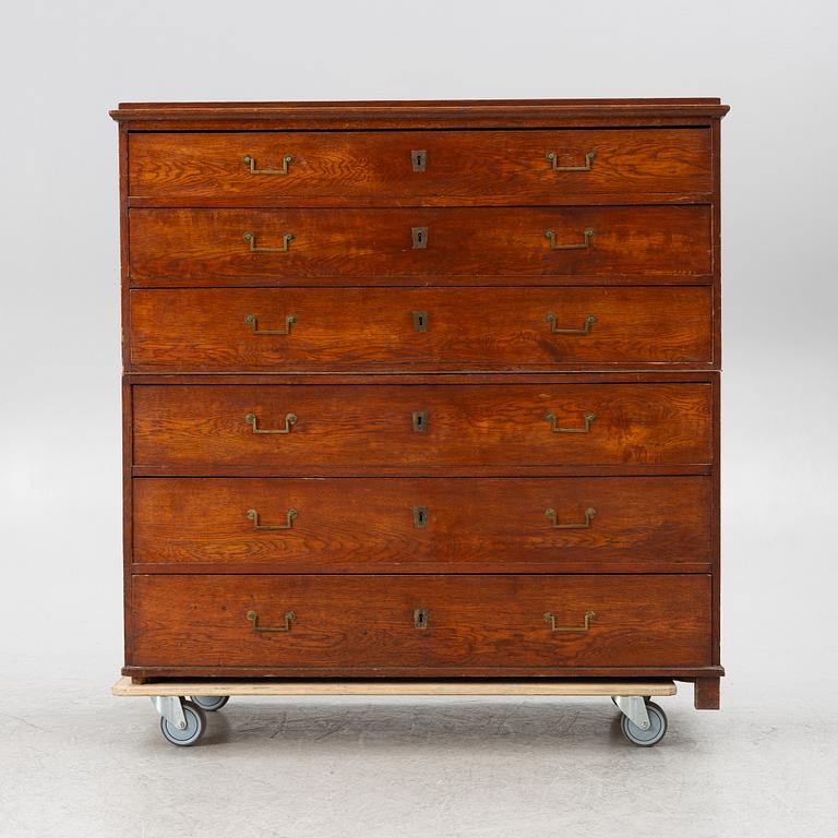 Chest of drawers, late Gustavian, circa 1800.