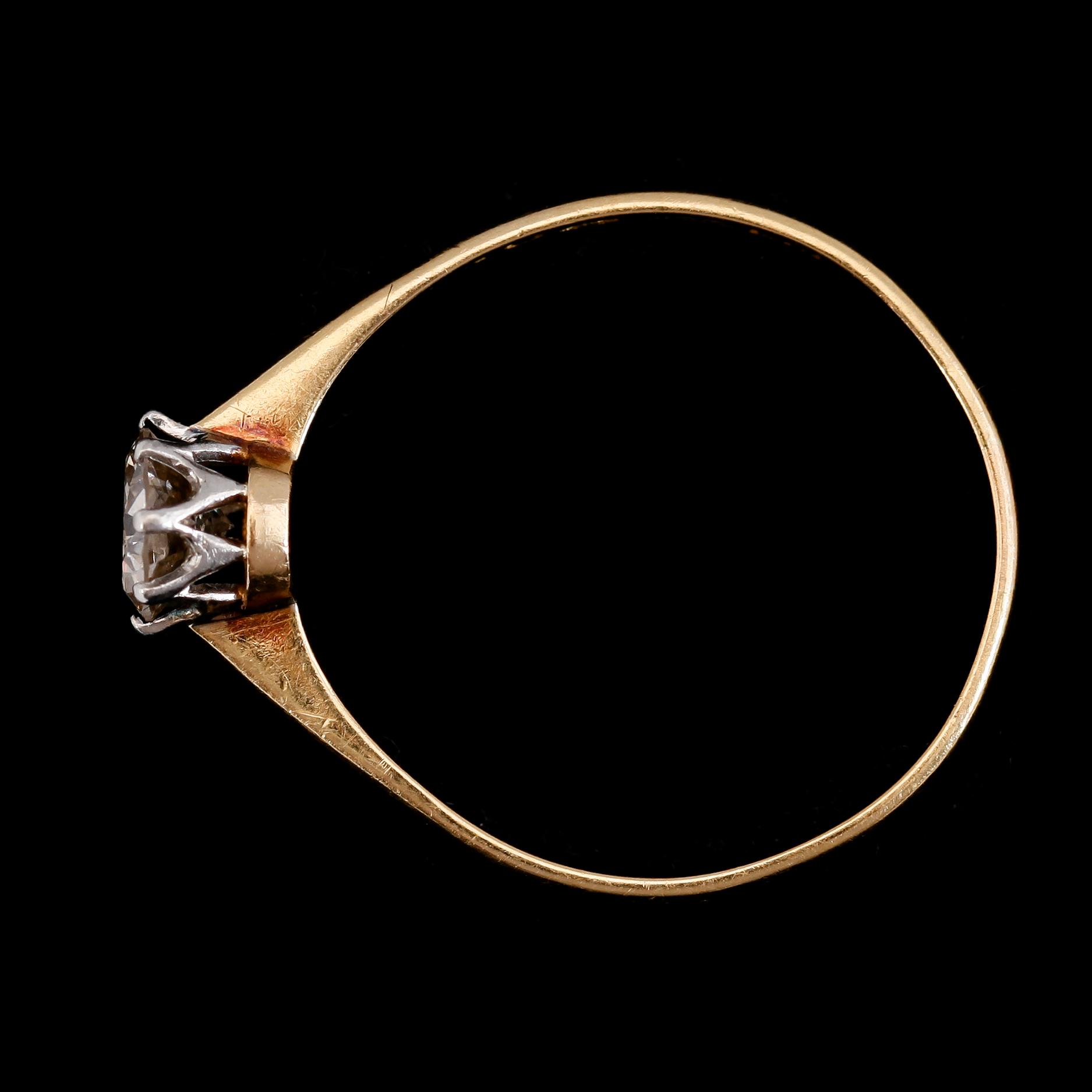 RING, 18K guld och vitguld, briljantslipad diamant ca 0.65 ct, Stockholm 1939.