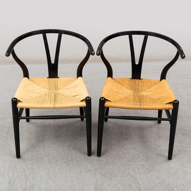 HANS J WEGNER, stolar, ett par, "Y'stolen", Carl Hansen & Son, modellen formgiven 1950.