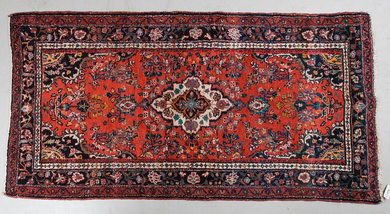 MATTA, Iran, ca 207 x 105 cm.