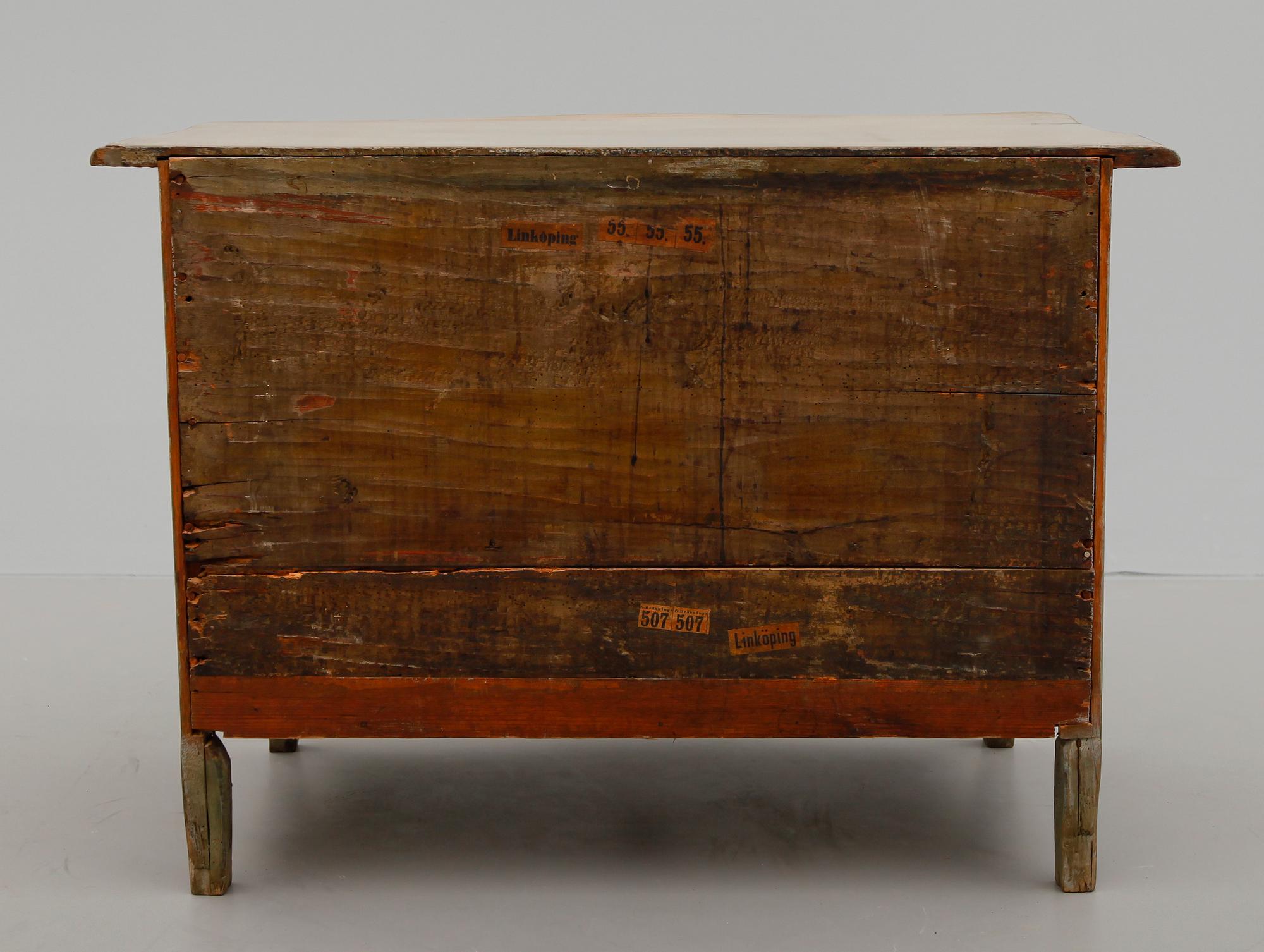 BYRÅ, senbarock, 1700-talets mitt.