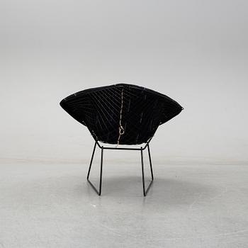 Harry Bertoia, a 'Diamond Chair'.