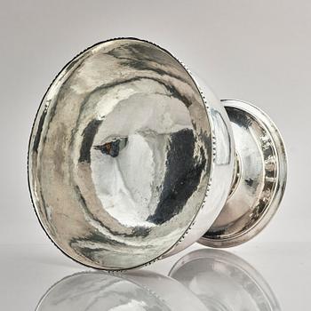 Georg Jensen, skål på fot, Köpenhamn ca 1919-21, modell 19, svenska importstämplar GABF.