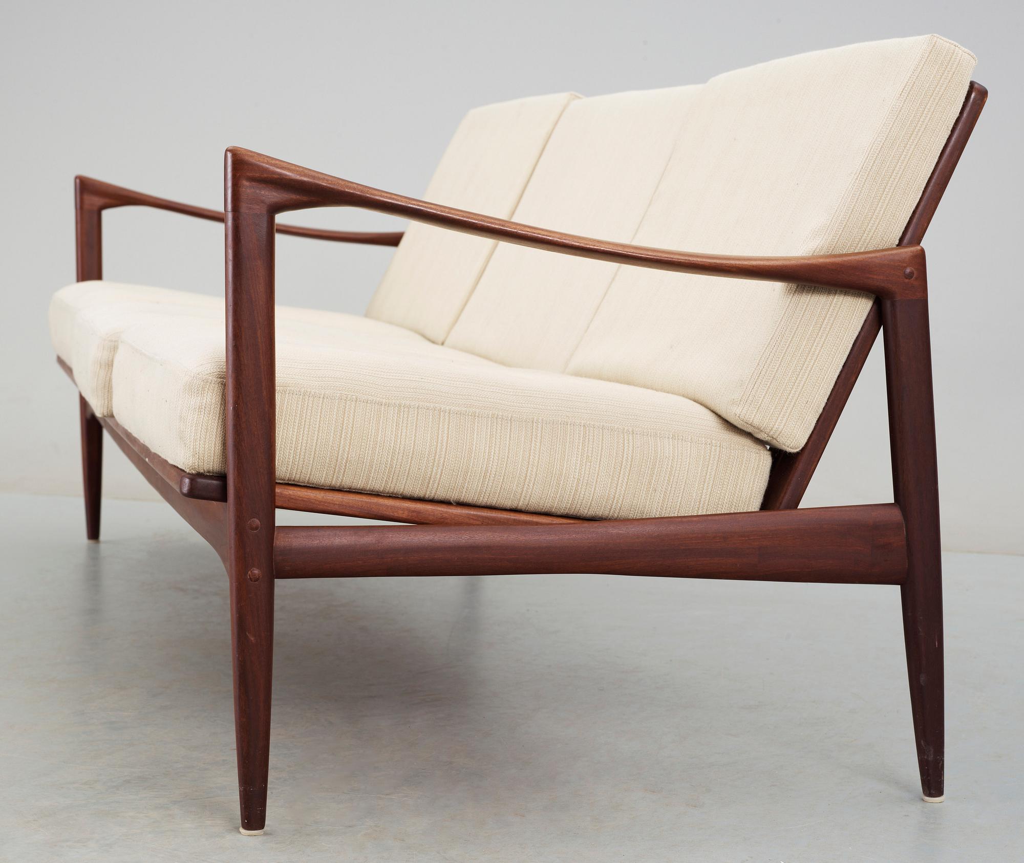 SOFFA, "Kandidaten", Ib Kofod-Larsen, OPE Möbler, Jönköping, 1960-tal.