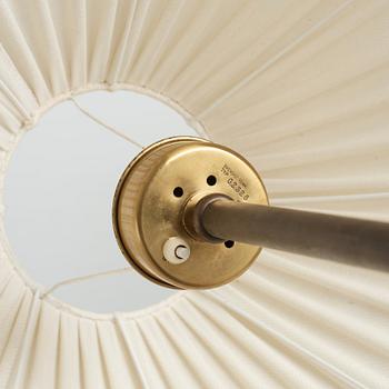 Josef Frank, golvlampor, ett par, modell "2326", Firma Svenskt Tenn, 1950-60-tal.