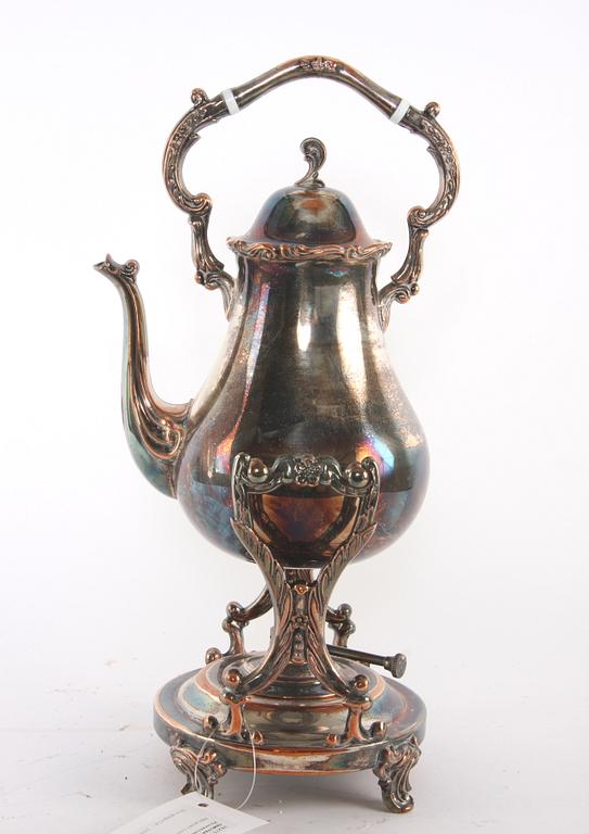 KAFFEKANNA PÅ RECHAUD och SAMOVAR, nysilver/försilvrad metall.
Proveniens: Git Gay.