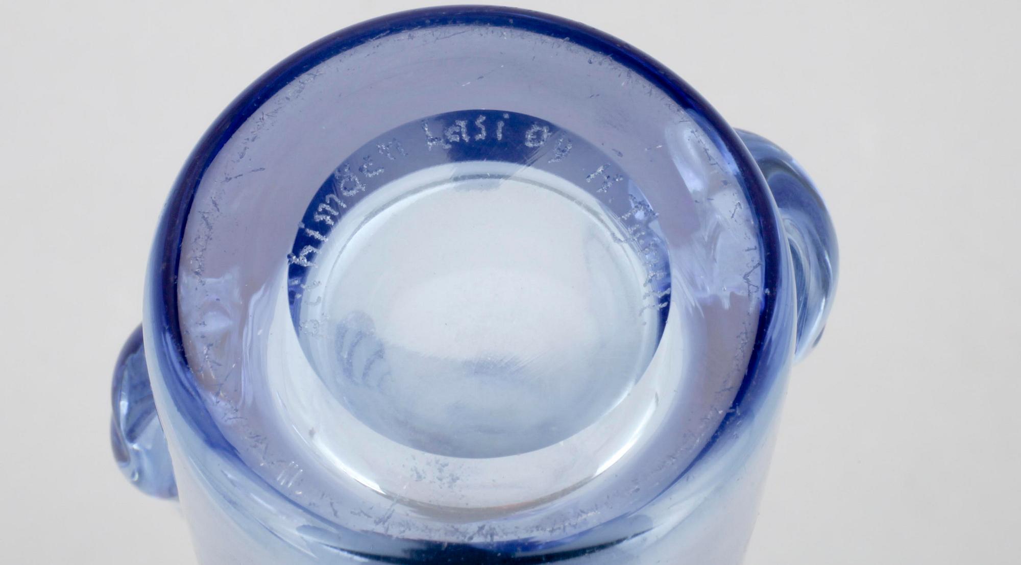 KONSTGLAS, 2 st, sign. H. Tynell sekä Aimo Okkolin Riihimäen Lasi Oy.