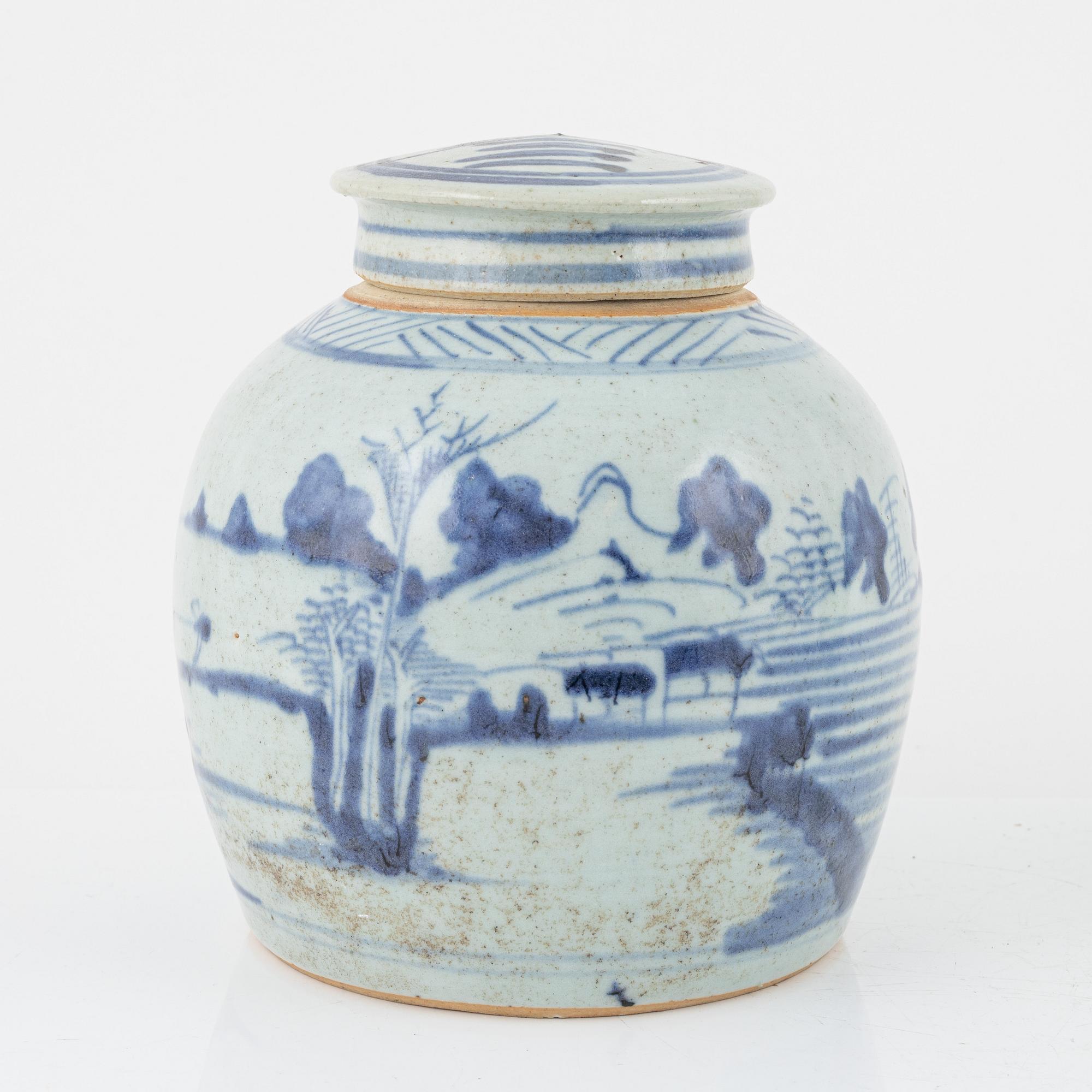 Dishes and a ginger jar, China, 19th century.