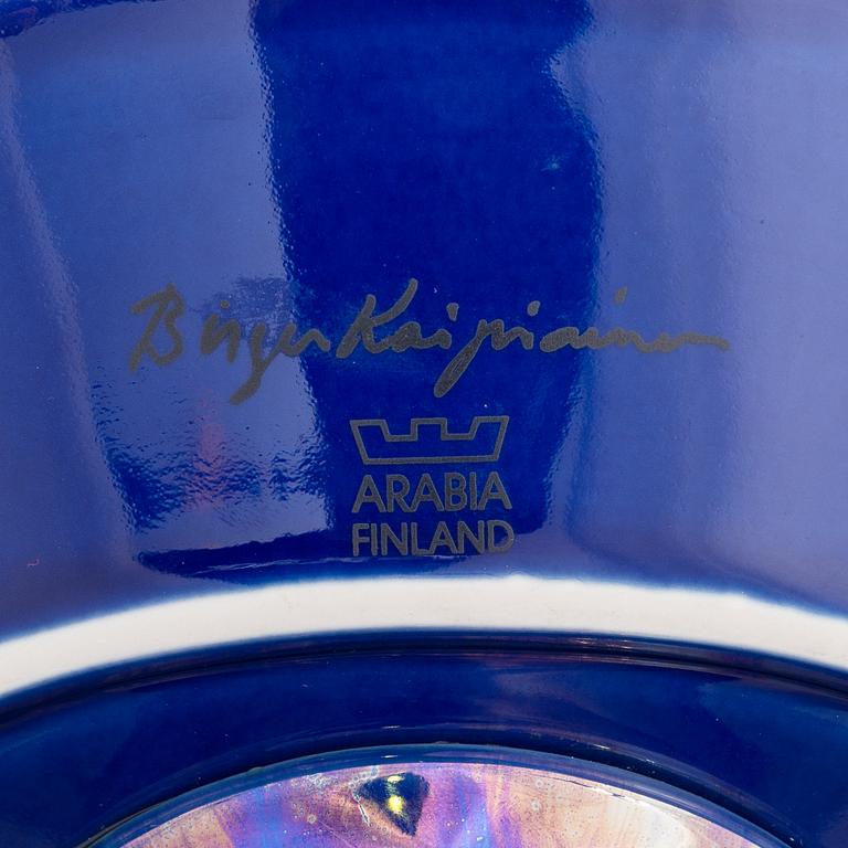Birger Kaipiainen, A ceramic bowl signed Birger Kaipiainen Arabia Finland.