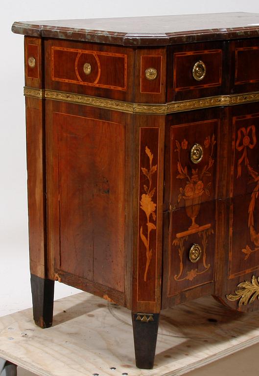 BYRÅ, gustaviansk, Niclas Korps art, sent 1700-tal.