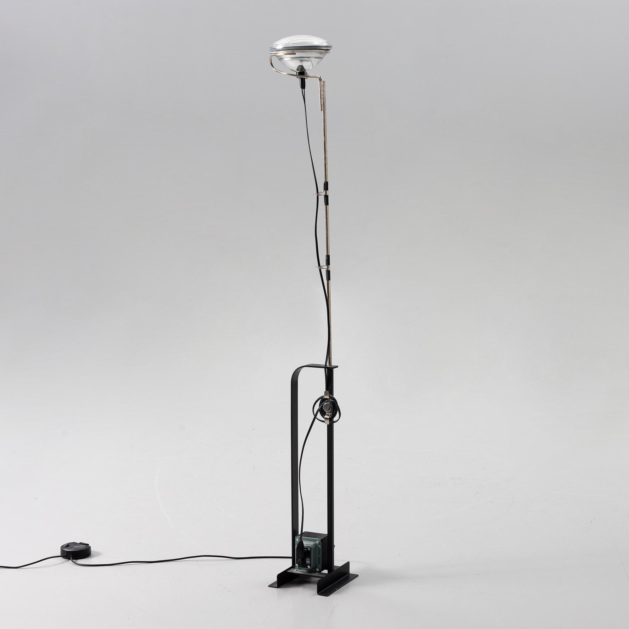 Achille & Pier Giacomo Castiglioni, golvlampa, "Toio", Flos, Italien.