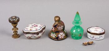 PARTI DIVERSE, 5 delar, porslin, emalj, glas, 1800-tal.