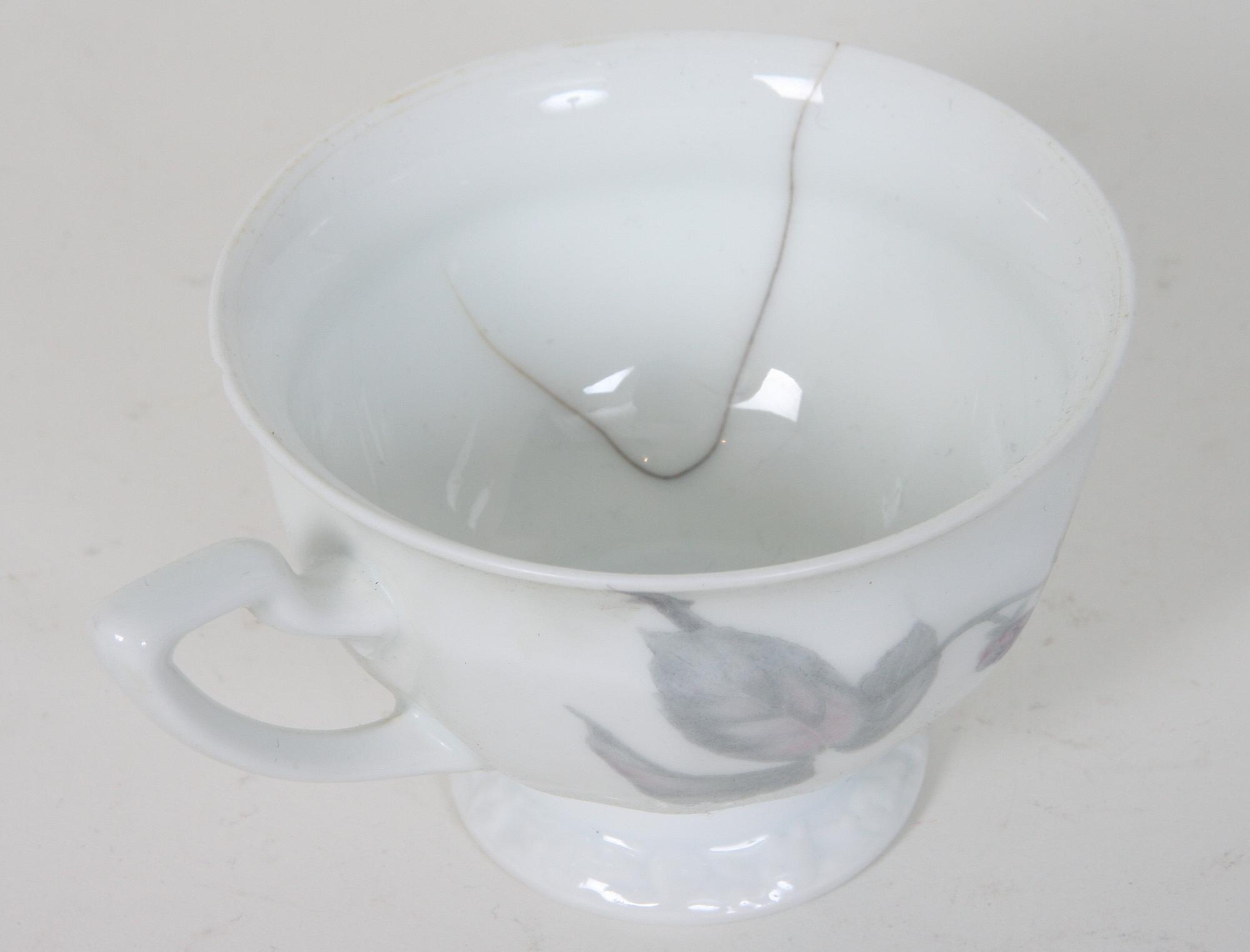MAT- OCH KAFFESERVISDELAR, 73 st, porslin, "Maria Björnbär", Rosenthal.