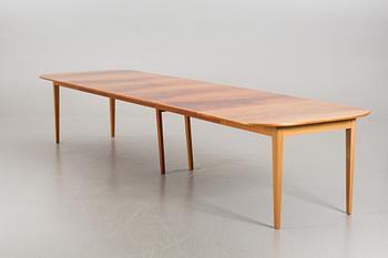 JOSEF FRANK, a dining table, Svenskt Tenn, model number 947, 4 extentions.