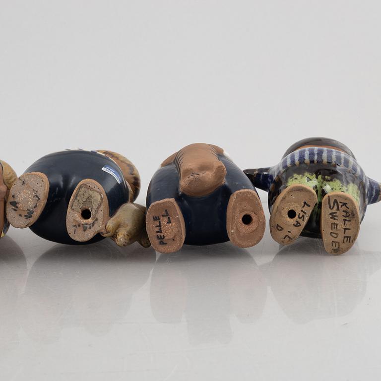 Lisa Larson, figuriner, 5 st, stengods, ur serien "Larsons ungar", Gustavsberg.