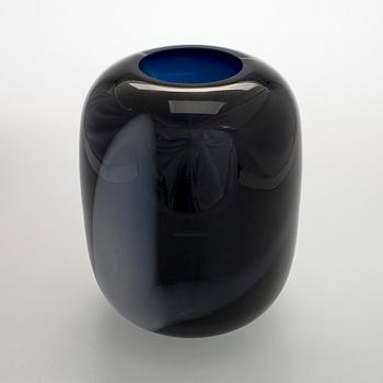 Timo Sarpaneva, an art object 'Blues' signed Timo Sarpaneva 68 / 1985.