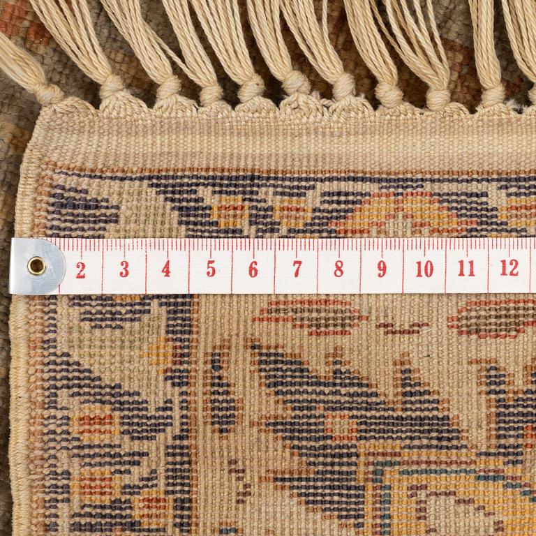 An antique rug, Paderma/Kayseri, approx. 154 x 154 cm.