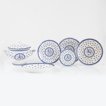 Rörstrand, a 37-piece 'Svea' dinner service, circa 1900.