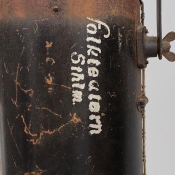 LAMPA/STRÅLKASTARE, 2 stycken, 1900-talets första hälft.
