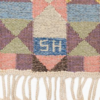 Marianne von Münchow, a carpet,"Lek med trekanter", tapestry weave, ca 248 x 160,5  cm, signed SH MVH.