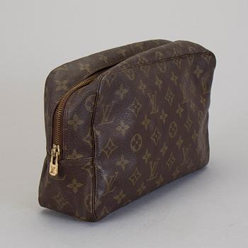 NECESSÄR, "Trousse Toilette 28 ", Louis Vuitton.