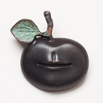 Claude Lalanne brosch brons "Pomme bouche".