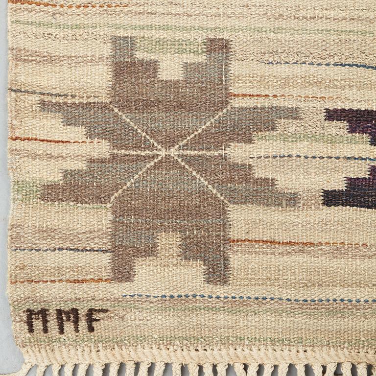 Märta Måås-Fjetterström, matto, "Höstmattan", flat weave, ca 347-348 x 245-248 cm, signed MMF.