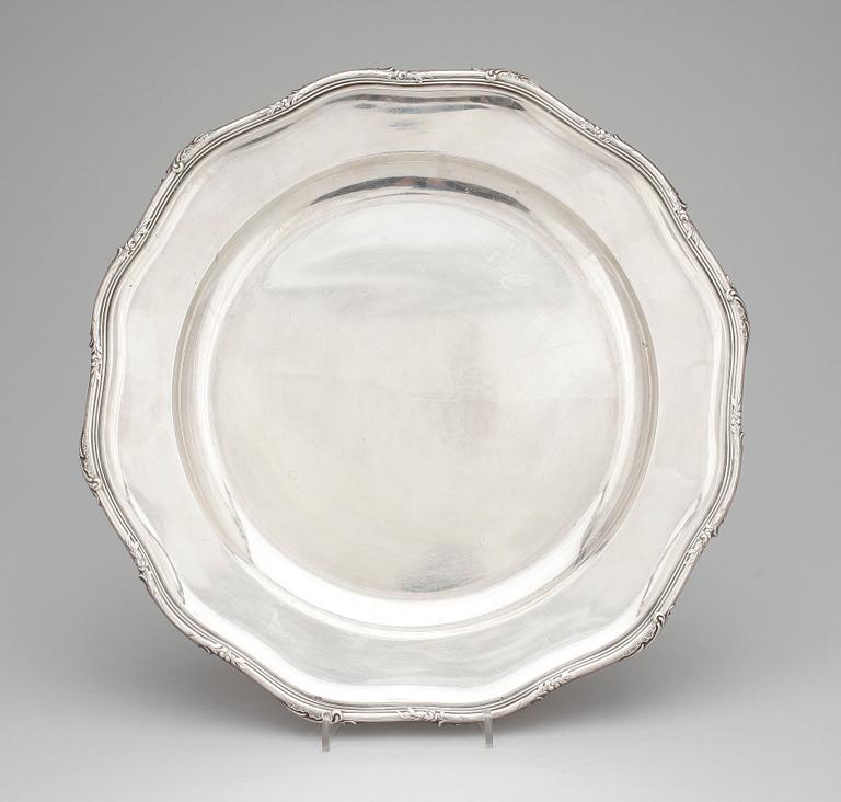 FAT, silver, rokokostil, svenska importstämplar. Vikt 960 gr.