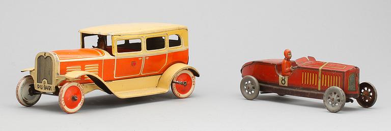 LEKSAKSBILAR, 2 st, plåt, bl.a Tipp & Co, Tyskland ca 1930-tal.