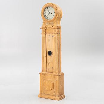 A Gustavian long case clock, 18th/19th Century.