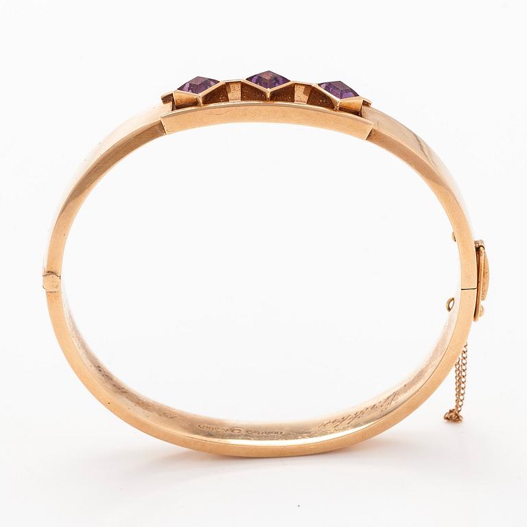 Bracelet, faceted amethysts, 14K gold. Westerback 1965.