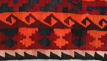 MATTA, Kelim, old, 370 x 230 cm.
