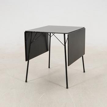 Arne Jacobsen, drop-leaf table, model 3601, Fritz Hansen, Denmark, 1960s.