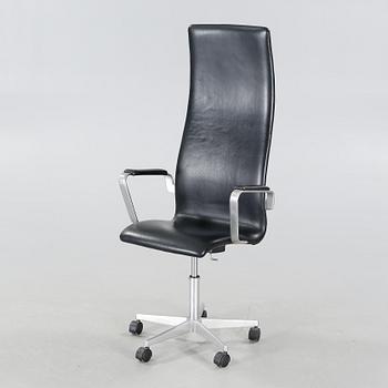 An office chair by Arne Jacobsen, "Oxford", Fritz Hansen, 1995.