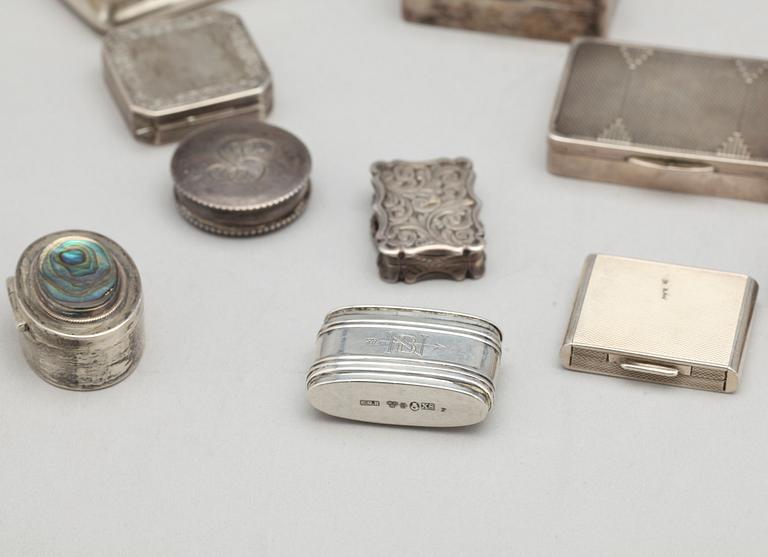 DOSOR, 19 st, silver, olika nationaliteter, 1800-1900-tal. Total vikt ca 364 g.