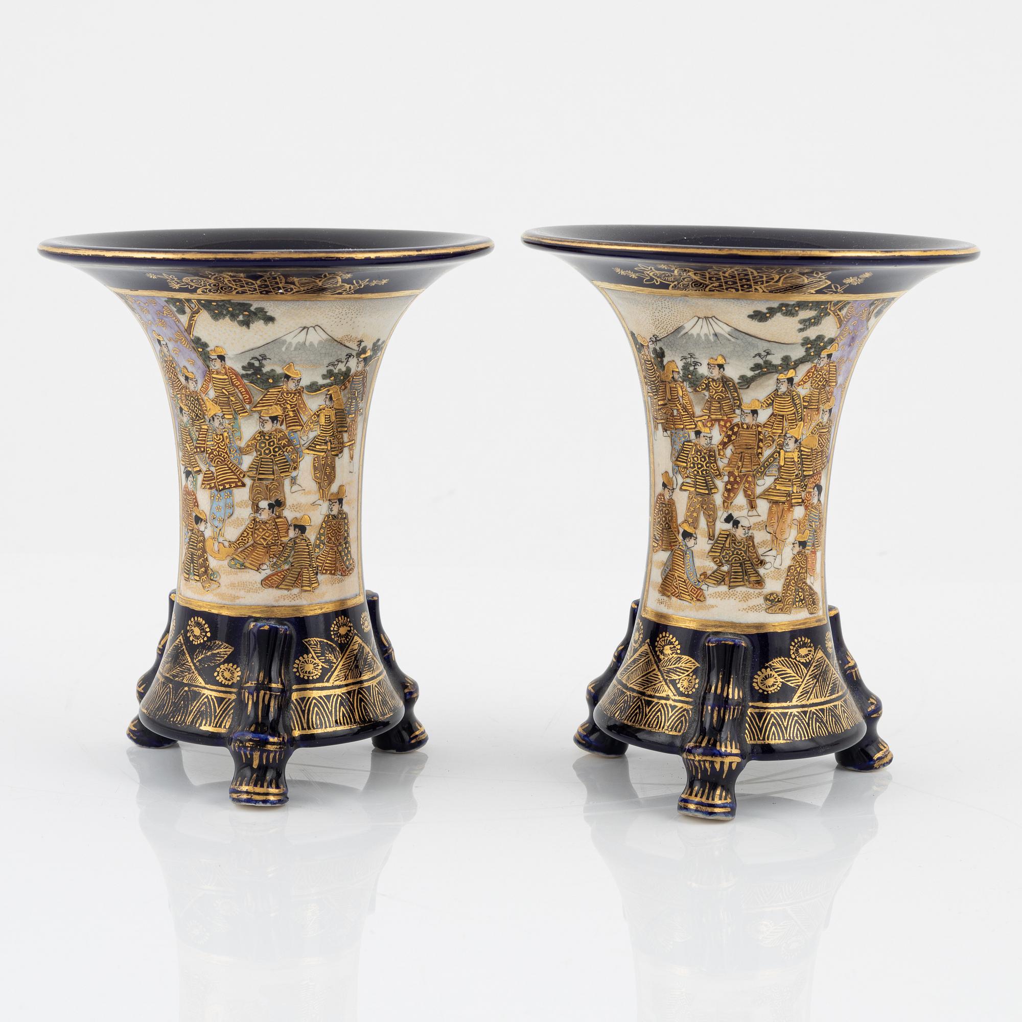 A pair of Satsuma vases, Japan, 20th century.