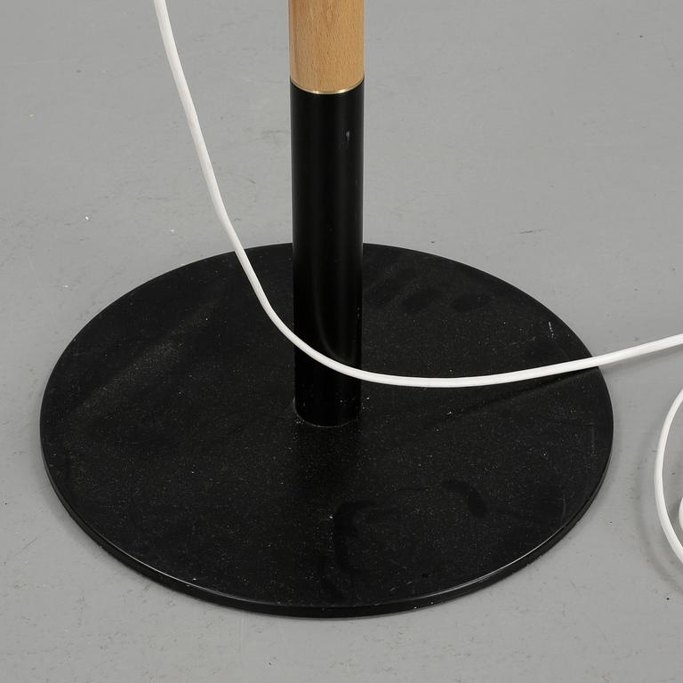 GOLVLAMPA, modell 325, Vilhem Wohlert, Le Klint, 1900-talets slut.