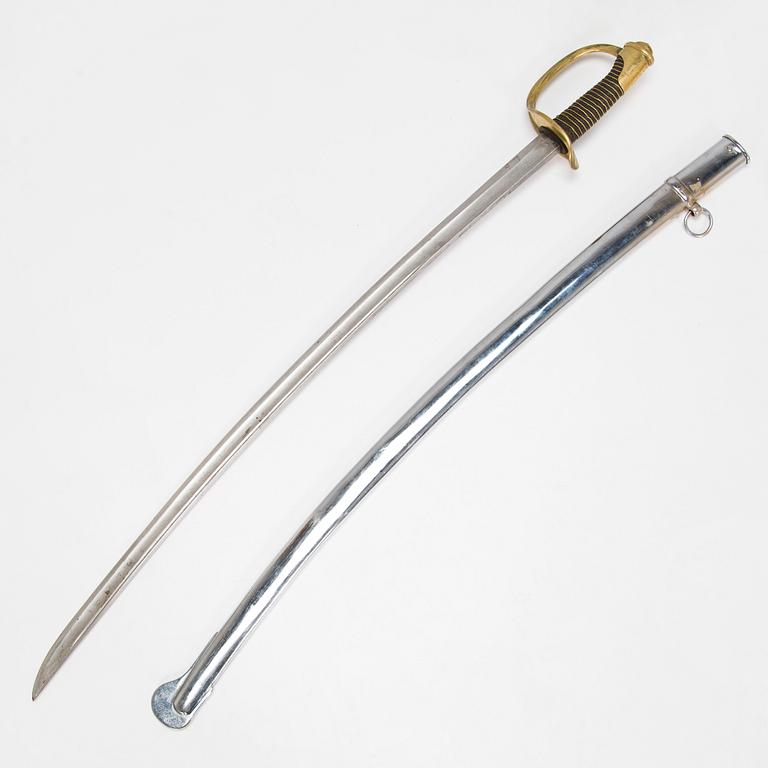 Sabre, Finnish, model 1927 (French model 1822) with scabbard.