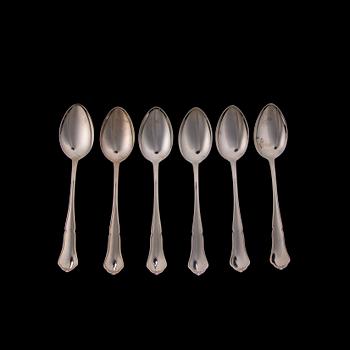 BESTICKUPPSÄTTNING i SCHATULL, 35 delar, silver, "Chippendale". Vikt utan knivar och tårtbestick 710 g.