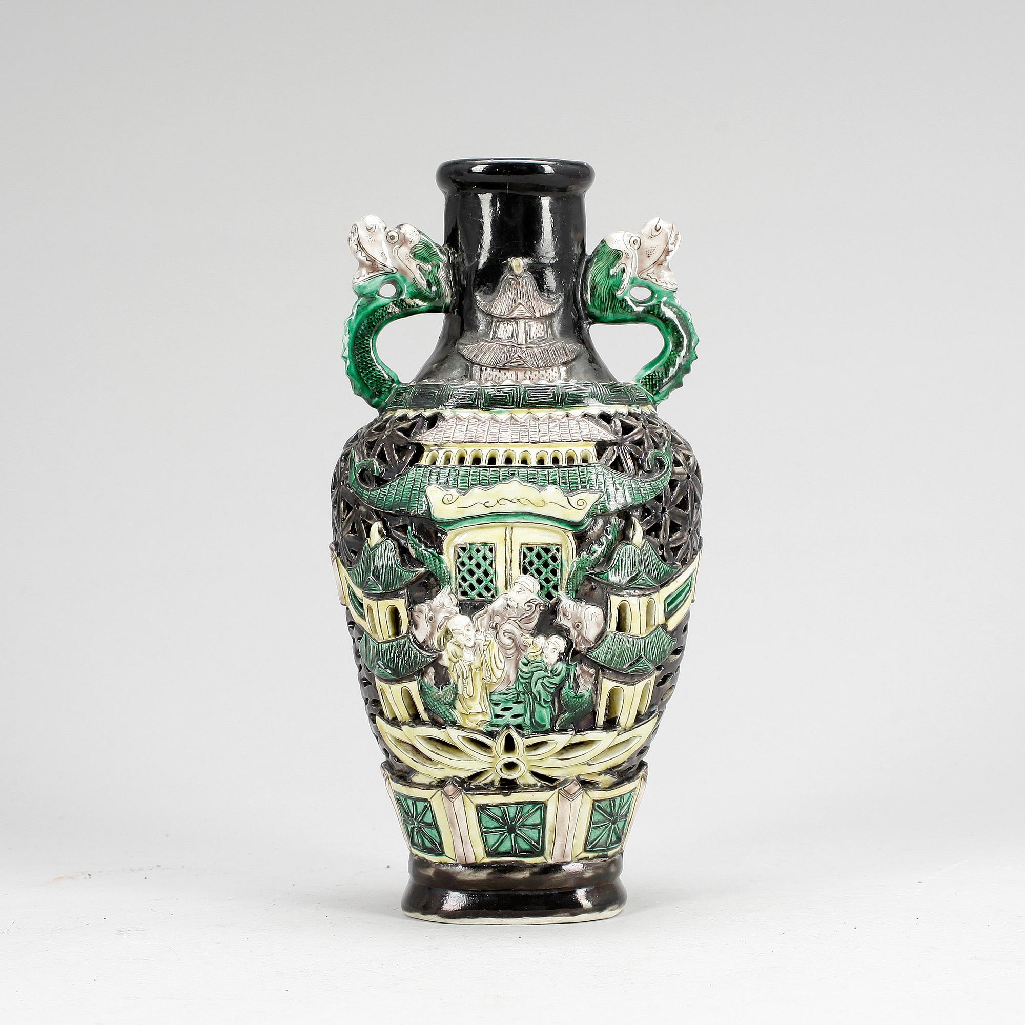 URNA, porslin, famille noirefärger, Kina, modern tillverkning.