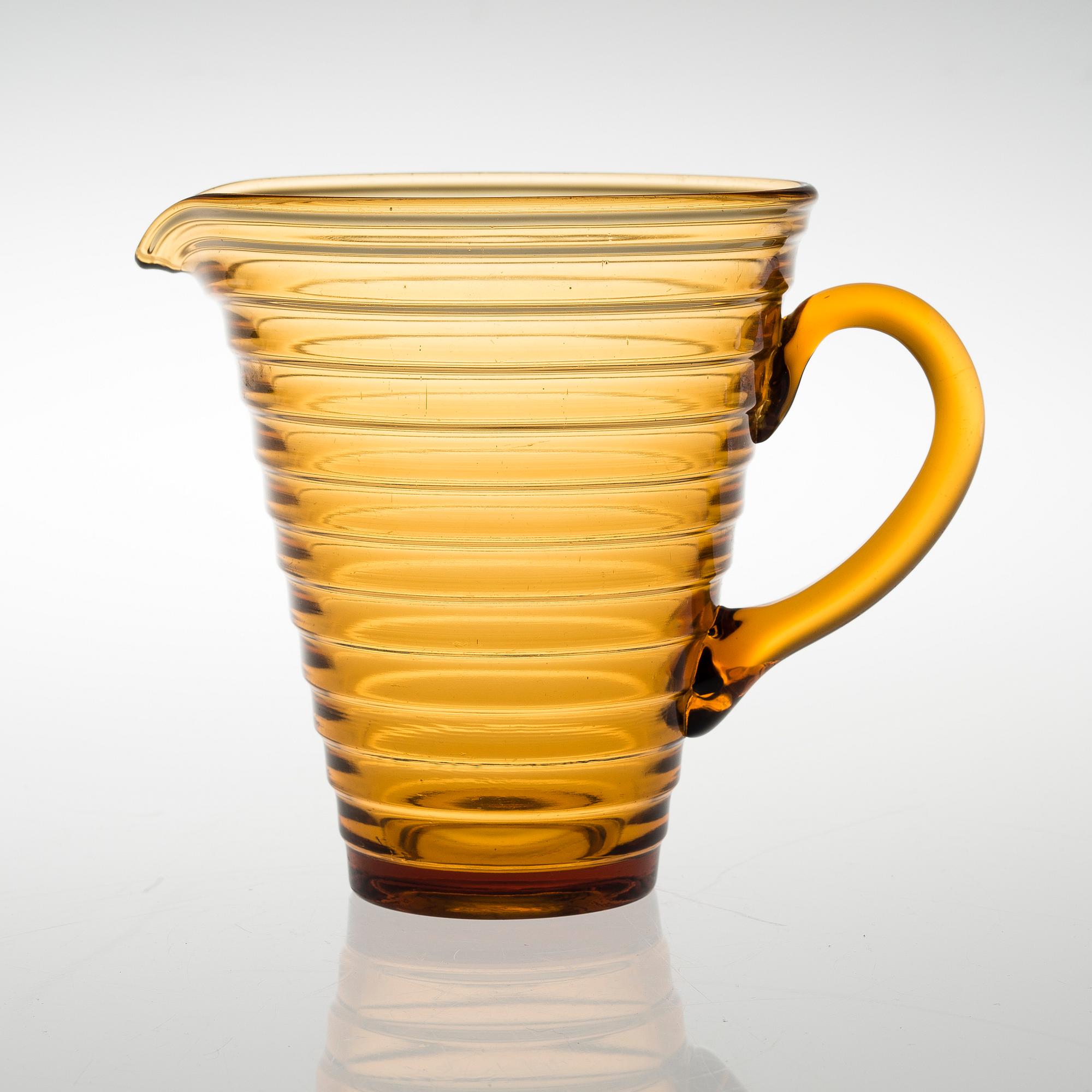 A GLASS PITCHER BY AINO AALTO, "Bölgeblick". In production 1935-1938.