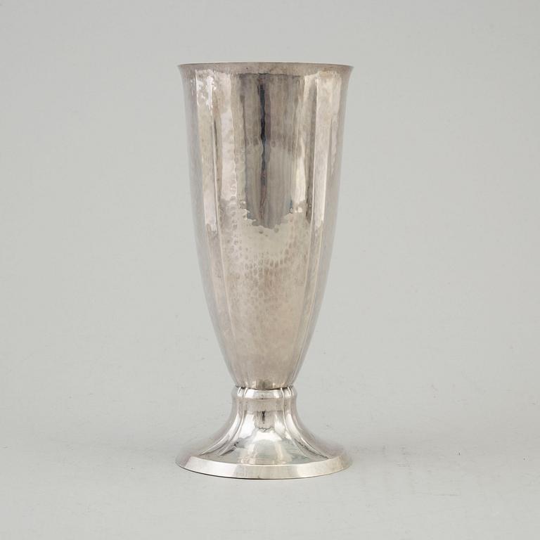 GH HALLENGREN, A silver vase dated Malmö 1921.