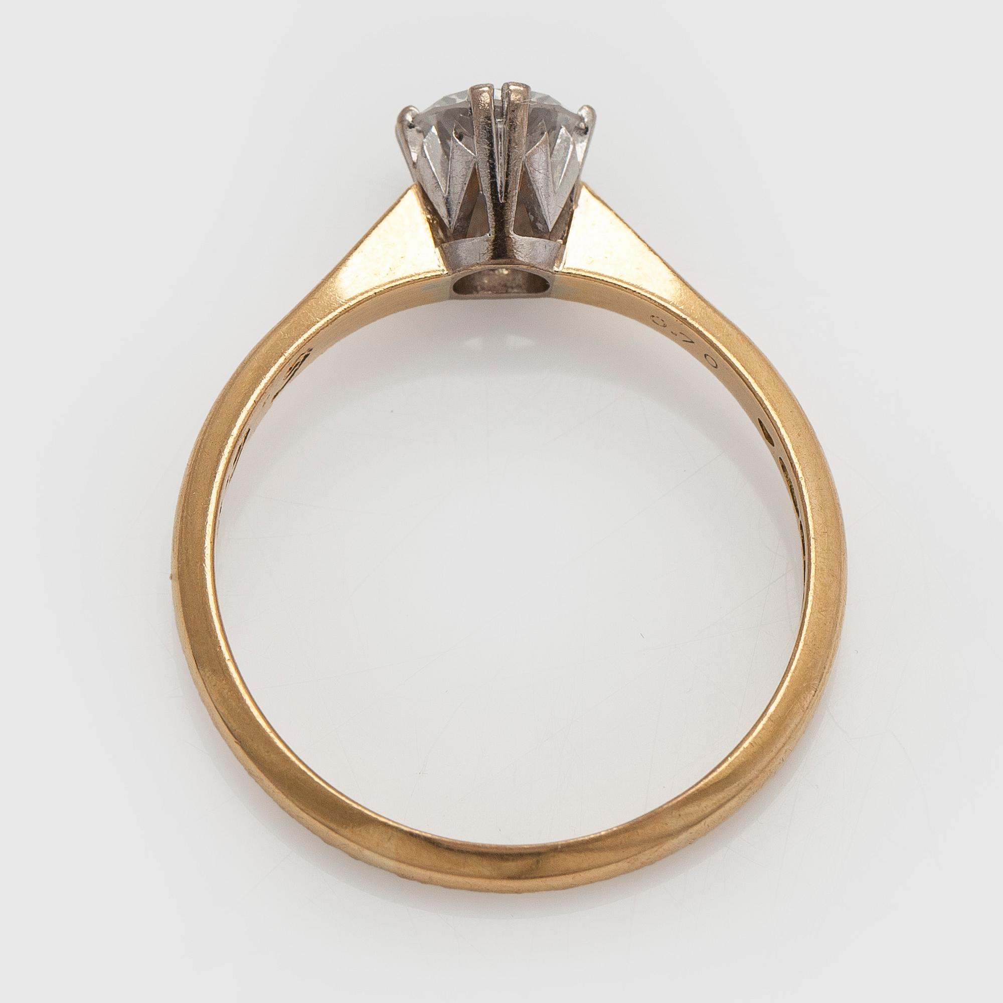 Sormus, briljanttihiottu timantti n. 0,70 ct, 18K kultaa, Kultajousi, Helsinki 1991.