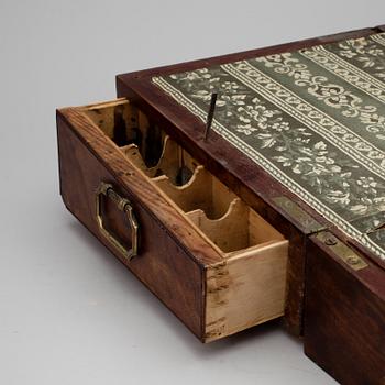 SKRIVSCHATULL, sengustavianskt, 1800-talets början.