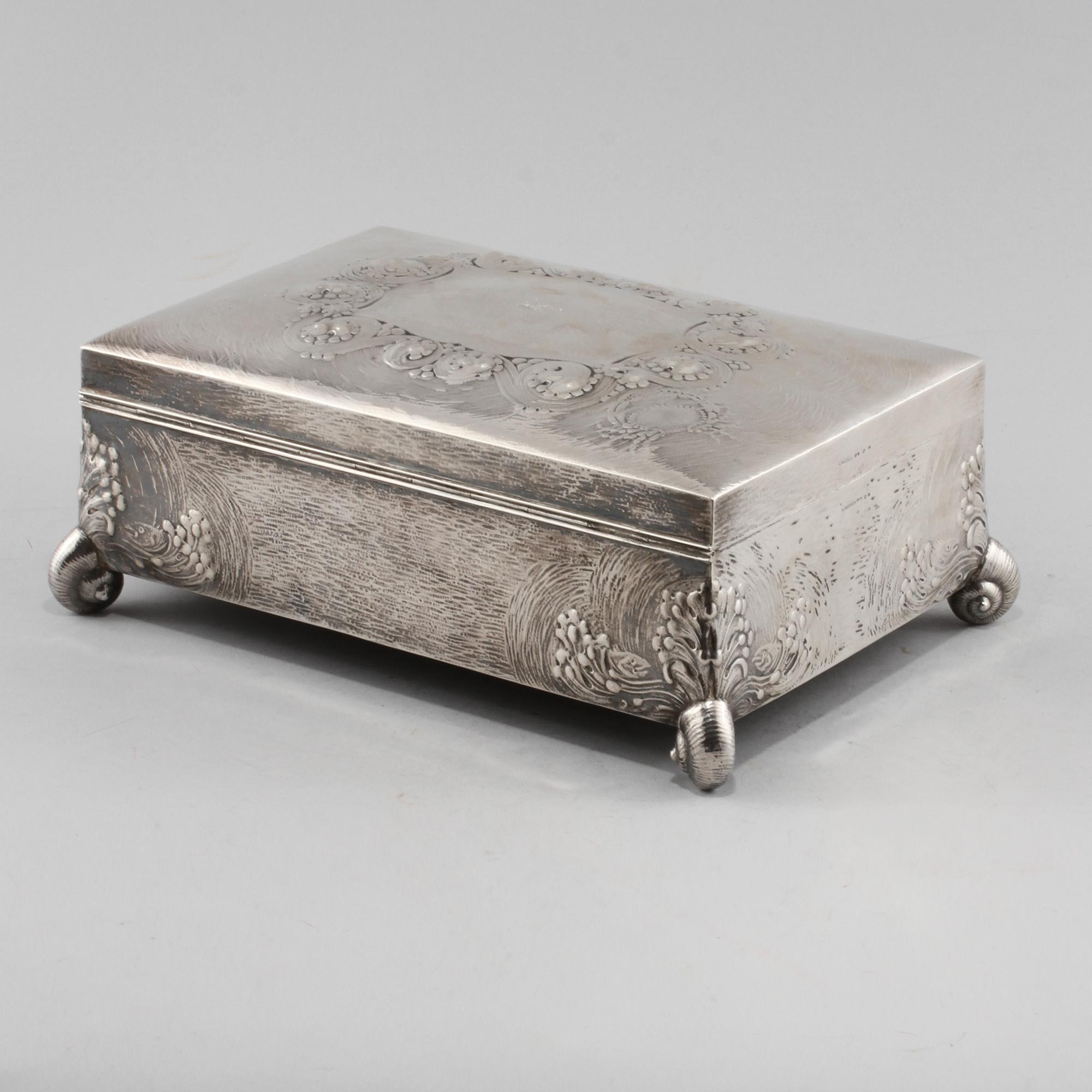 SKRIN, silver, jugend, K. Andersson, Stockholm, 1917. Total vikt 2860 g.