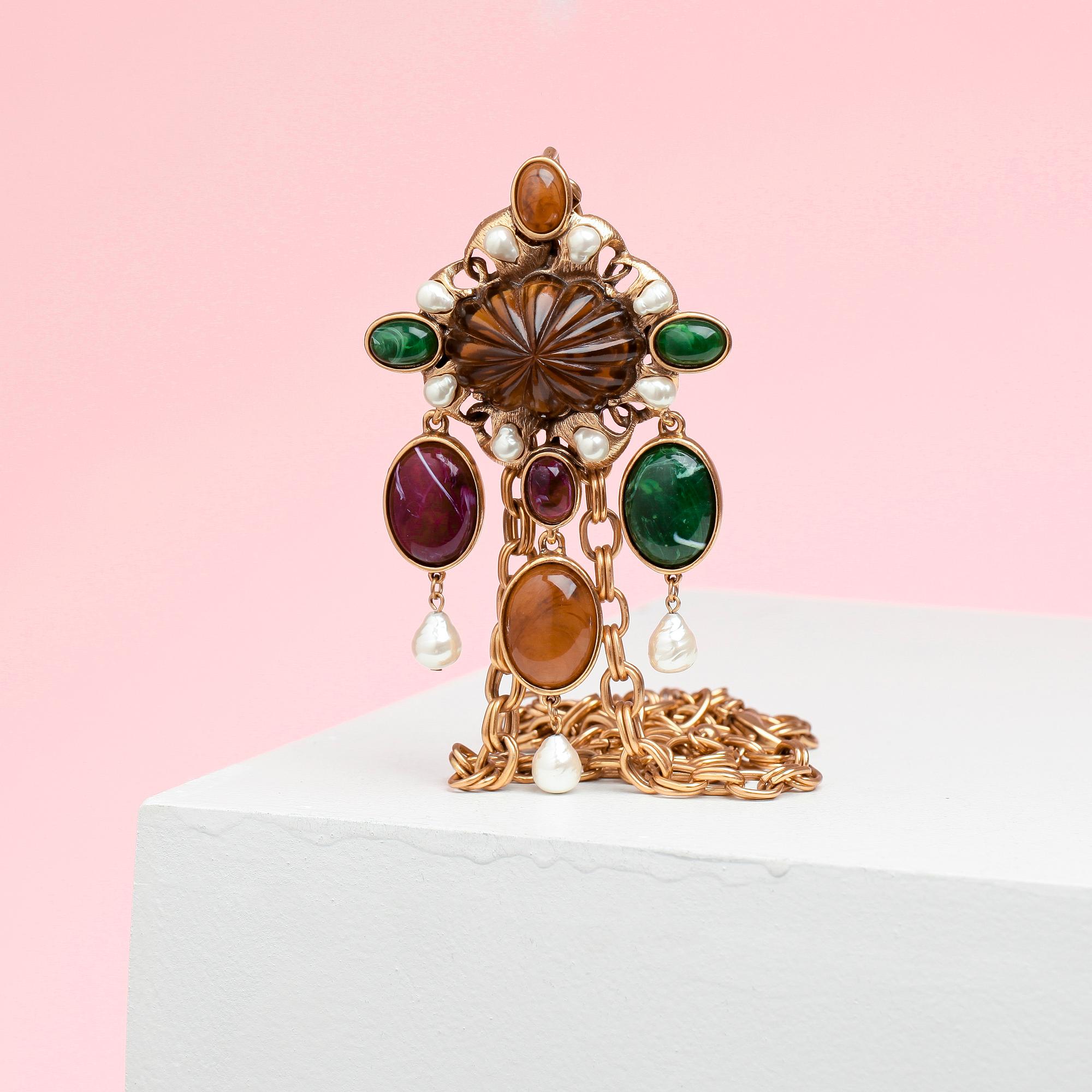 HALSBAND, Oscar de la Renta.